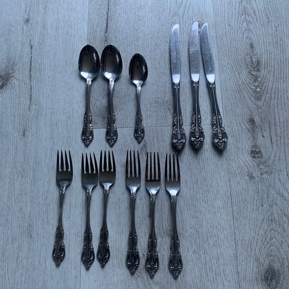 Other - Oneida‎ Community Stainless Utensil Set